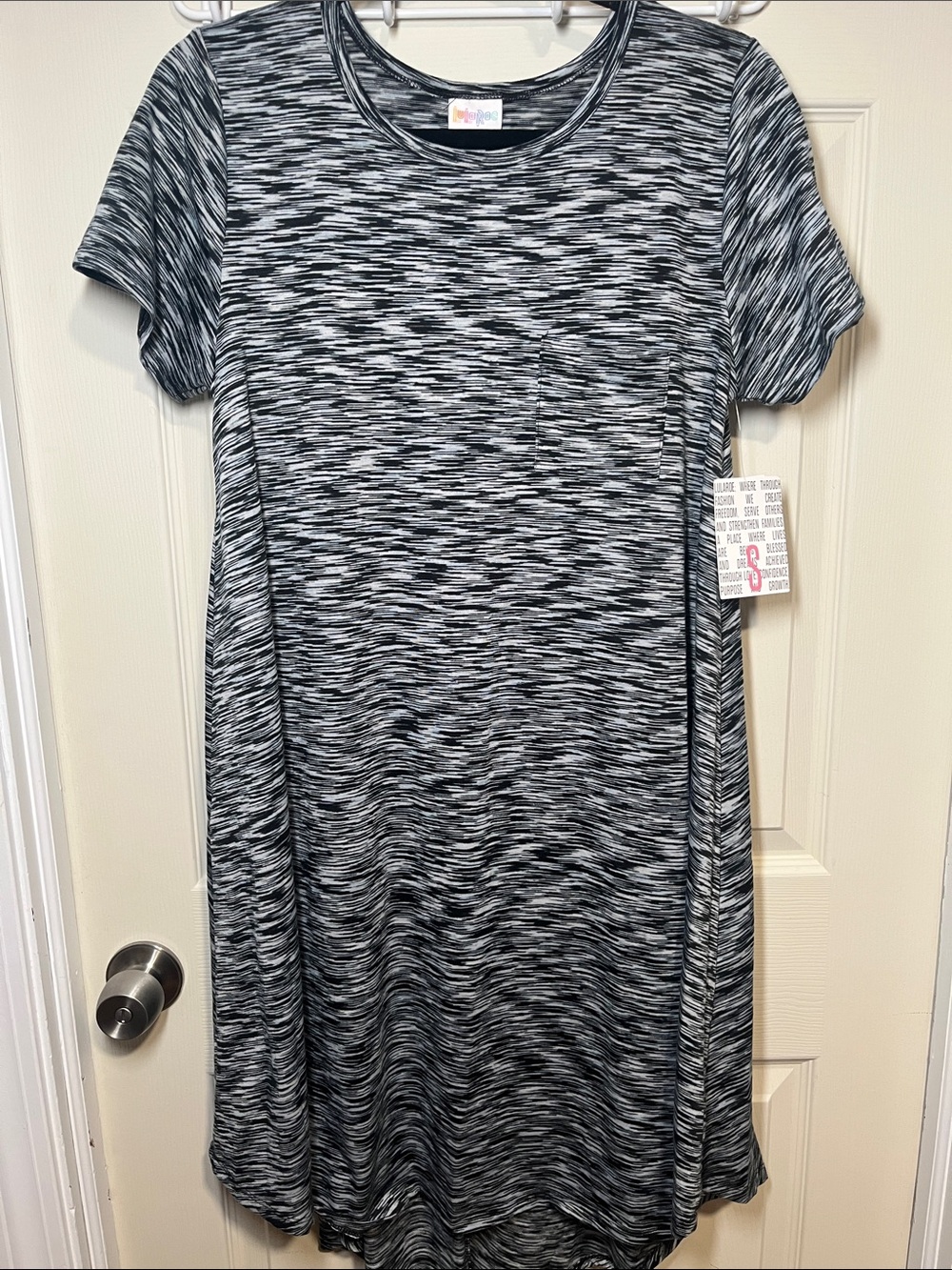 LuLaRoe Black & White Space-Dye Short Sleeve Swing Dress